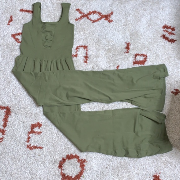 NWOT- Free People MVMT The Class- Good Karma Flare Onesie- Army Green- XL Tall - Picture 13 of 14